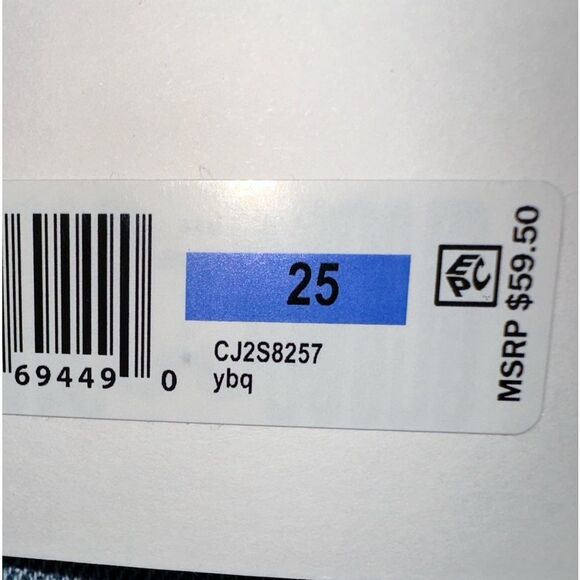 CALVIN KLEIN WOMEN SHORTS IN SUPER HIGH RISE SITS SLIGHTLY ABOVE NATURAL WAIST - Picture 5 of 10